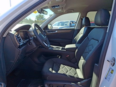 New 2026 Volkswagen Atlas SE AWD/4WD image 10