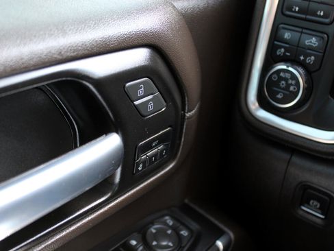 Used 2022 Chevrolet Silverado 3500 LTZ w/ LTZ Plus Package image 22