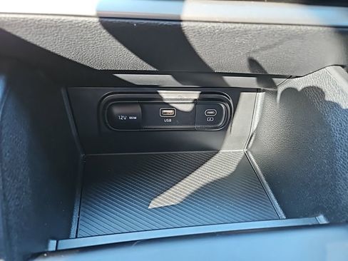 Used 2024 Kia Sportage LX image 27