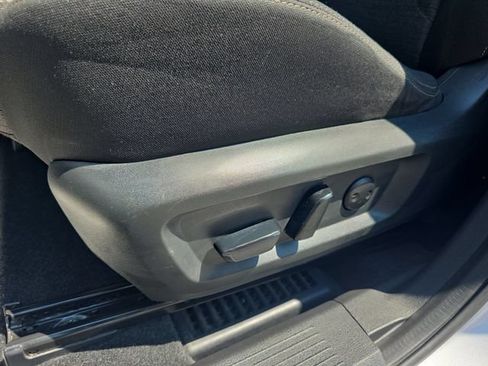 Certified 2022 Nissan Rogue SV AWD/4WD image 12