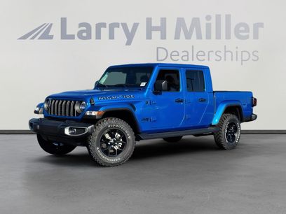 New 2025 Jeep Gladiator Sport