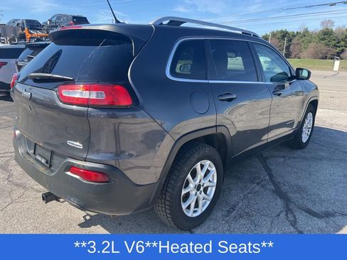Used 2016 Jeep Cherokee Latitude w/ Cold Weather Group image 13