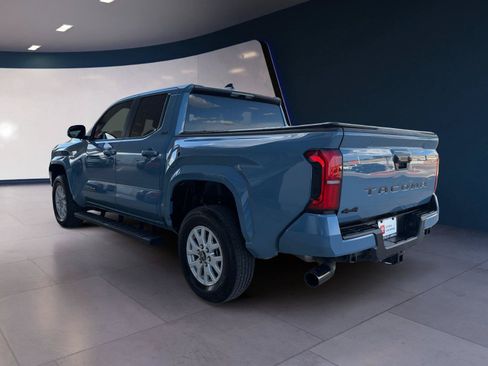 Used 2026 Toyota Tacoma SR5 AWD/4WD image 3