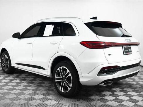 Certified 2025 Audi Q5 Premium image 5