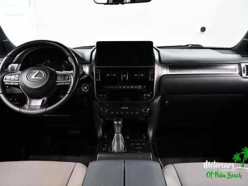 Used 2023 Lexus GX 460 w/ Black Line Special Edition AWD/4WD image 31