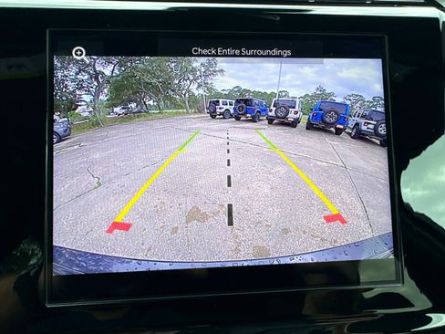 New 2026 Jeep Grand Cherokee Laredo w/ Trailer Tow Package AWD/4WD image 22