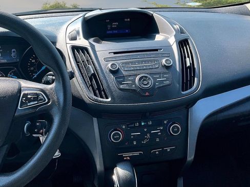 Used 2018 Ford Escape SE FWD image 6