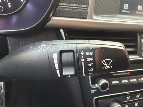 Used 2018 Kia Optima S w/ Panoramic Sunroof Package image 13