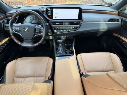Certified 2024 Lexus ES 300h Ultra Luxury w/ Accessory Package (Z2) FWD image 31