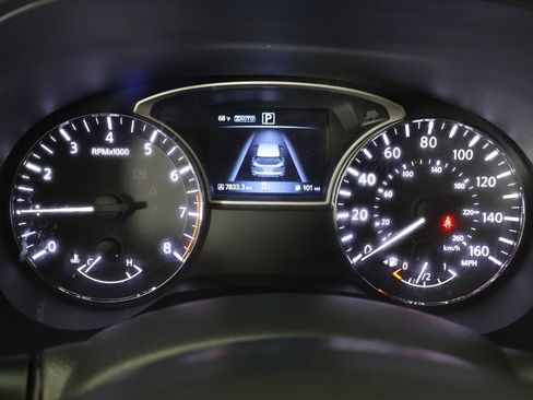 Used 2020 Nissan Pathfinder S image 35