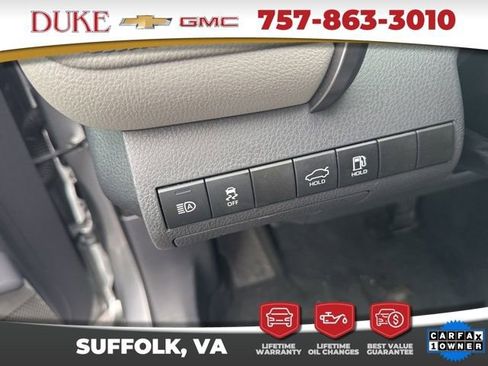 Used 2023 Toyota Camry LE image 12