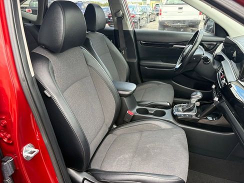 Used 2025 Kia Seltos S AWD/4WD image 17