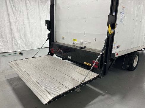 Used 2024 Ford E-350 and Econoline 350 Super Duty image 34