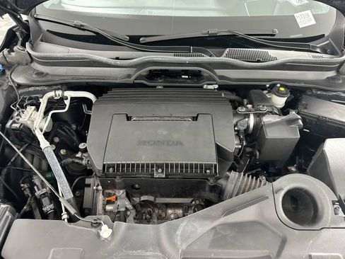 Used 2025 Honda Pilot Black Edition image 10