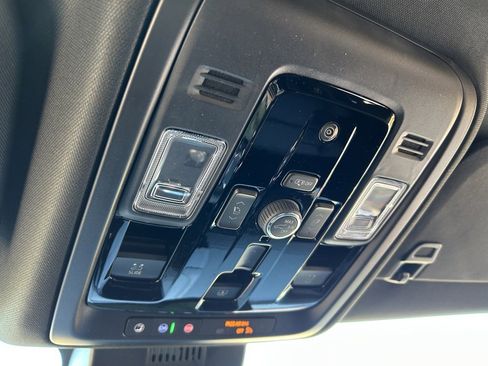 New 2026 GMC Yukon Denali w/ Sun & Power Step Package image 61