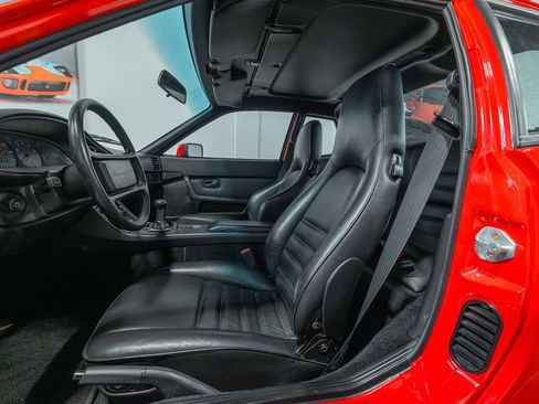 Used 1986 Porsche 944 Turbo image 40