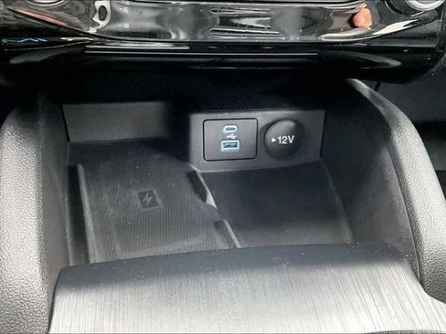 Used 2023 Ford Escape Platinum w/ Premium Technology Package AWD/4WD image 15