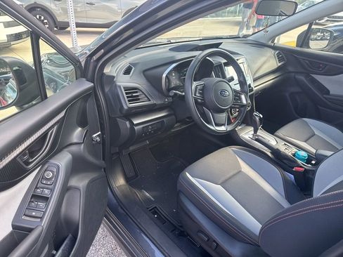 Used 2021 Subaru Crosstrek 2.0i Premium w/ Moonroof Package image 6