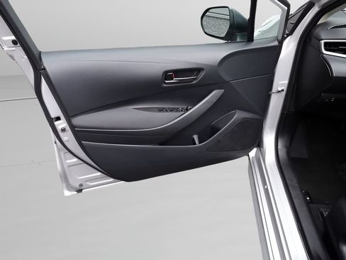 Certified 2024 Toyota Corolla LE FWD image 15