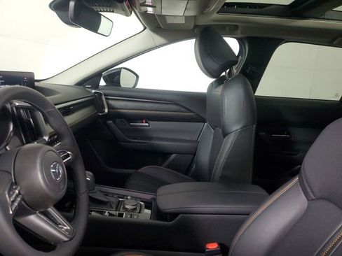 Used 2025 MAZDA CX-50 AWD 2.5 Hybrid w/ Premium Pkg image 22