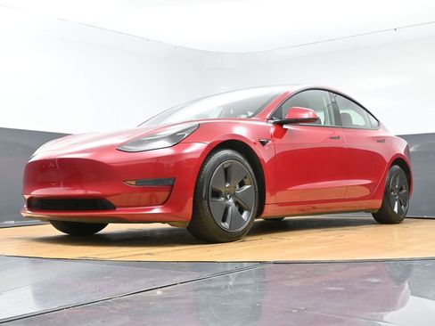 Used 2023 Tesla Model 3 Standard Range RWD image 54