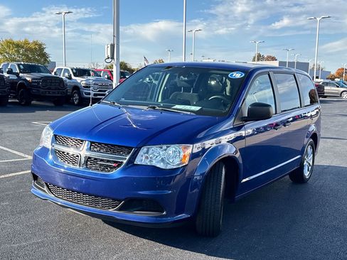 Used 2019 Dodge Grand Caravan SE image 7