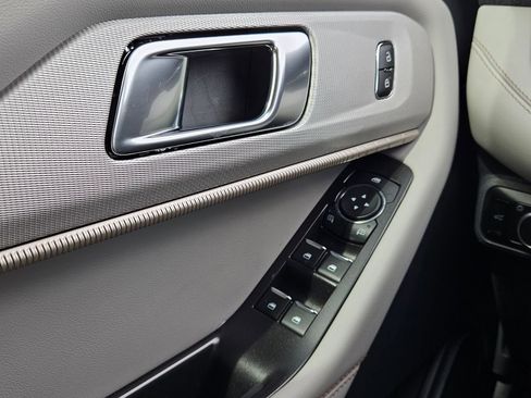 New 2026 Ford Explorer Active w/ Active Comfort Package image 14