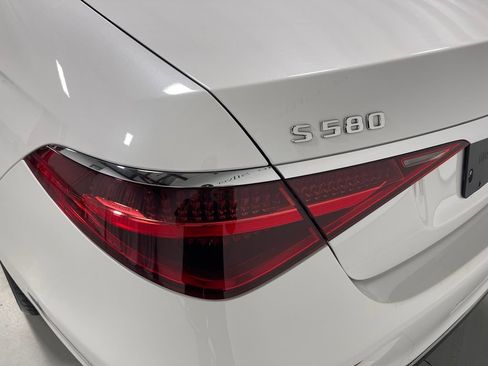 Used 2024 Mercedes-Benz S 580 4MATIC Sedan image 14