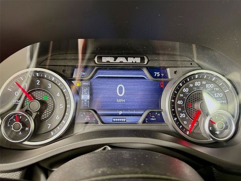New 2026 RAM 1500 Express AWD/4WD image 20