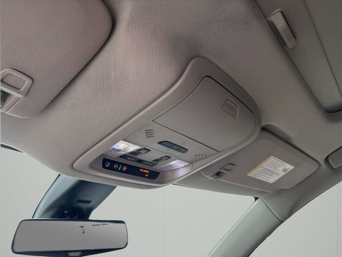 Used 2019 Buick Enclave Avenir w/ Avenir Technology Package image 38