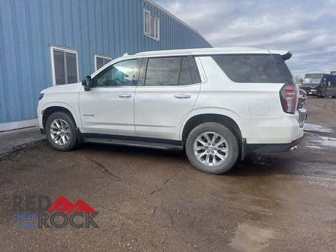 Used 2021 Chevrolet Tahoe Premier w/ Premium Package image 15