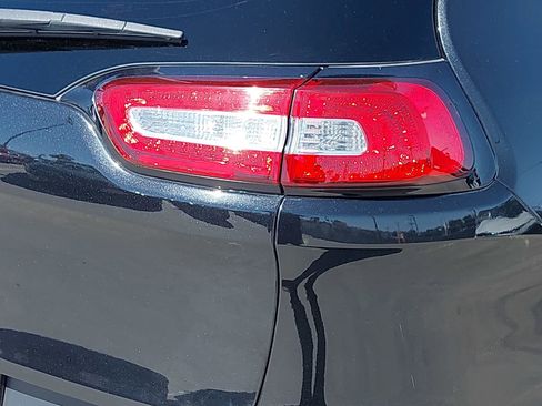 Used 2016 Jeep Cherokee 75th Anniversary image 36