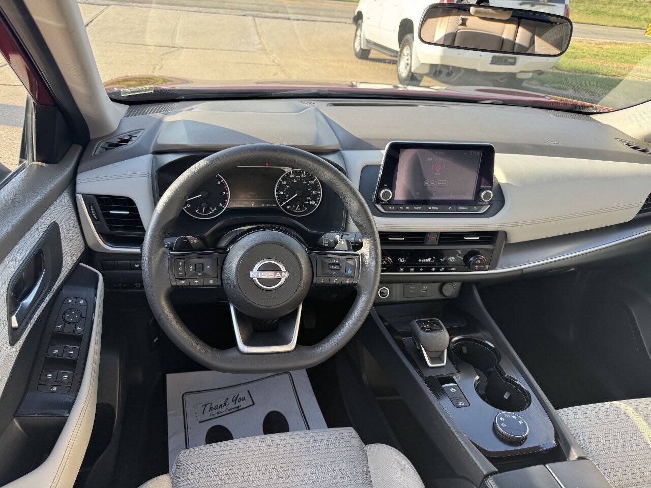 Used 2023 Nissan Rogue SV AWD/4WD image 16