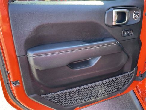 Used 2020 Jeep Wrangler Unlimited Rubicon w/ Dual Top Group image 9