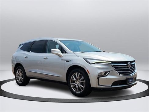 Used 2022 Buick Enclave Premium w/ Surround and Sites Package image 4