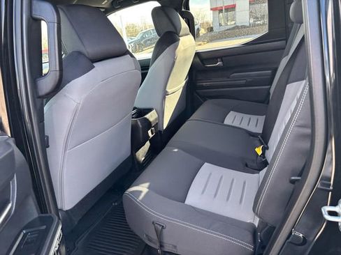 Used 2024 Toyota Tacoma TRD Off-Road w/ TRD Off Road Upgrade Package image 6