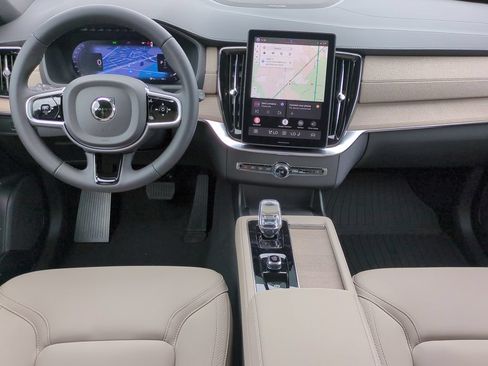 New 2026 Volvo XC90 B6 Plus w/ Protection Package Premier AWD/4WD image 10