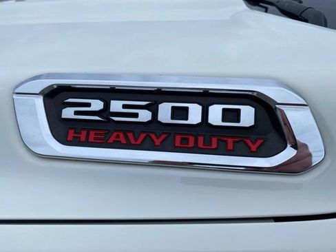 Used 2019 RAM 2500 Laramie AWD/4WD image 16