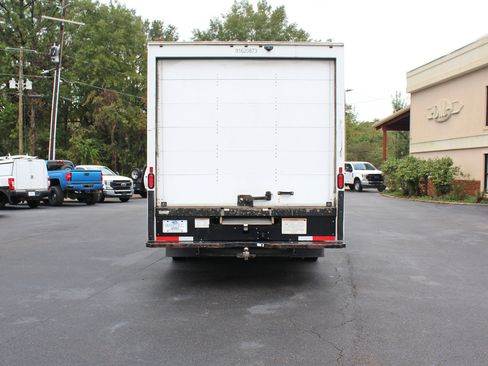 Used 2021 GMC Savana 3500 Extended w/ Power Convenience Package image 14