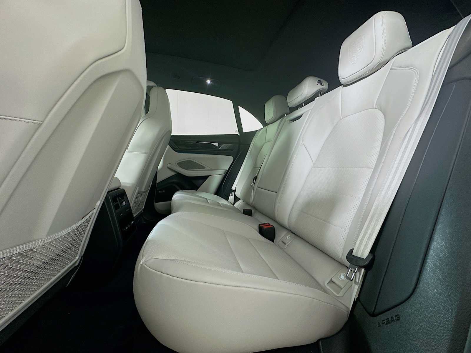 Used 2026 Porsche Macan Electric RWD image 24