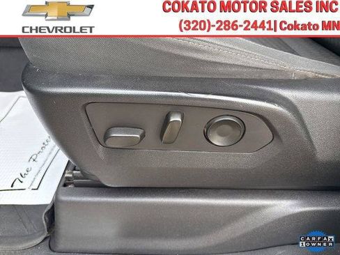 Used 2022 Chevrolet Silverado 1500 LT w/ Z71 Off-Road Package AWD/4WD image 16
