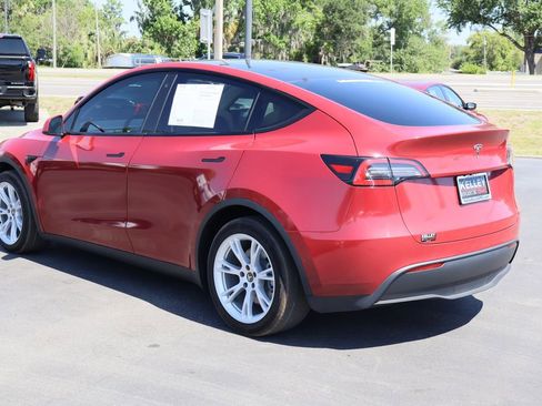 Used 2021 Tesla Model Y Long Range AWD/4WD image 7
