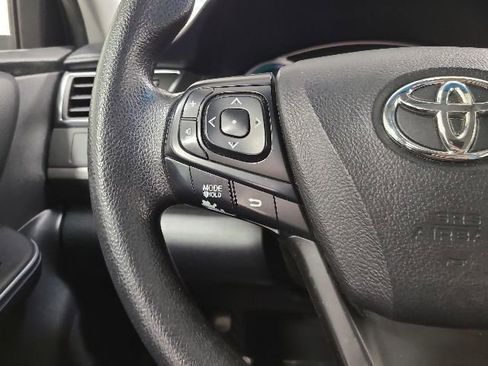 Used 2016 Toyota Camry LE FWD image 25