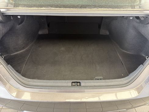 Used 2023 Toyota Camry XSE FWD image 15