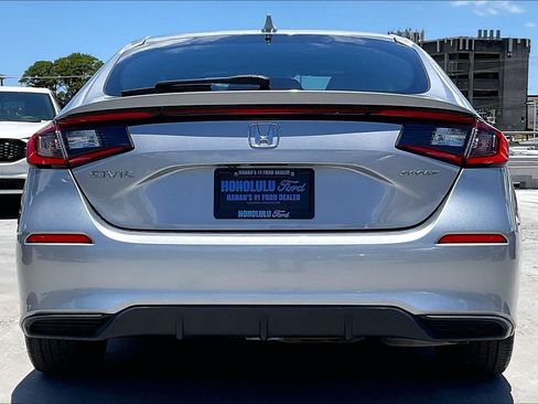 Used 2022 Honda Civic Sport image 5