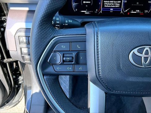 Certified 2025 Toyota Tacoma TRD Sport image 22