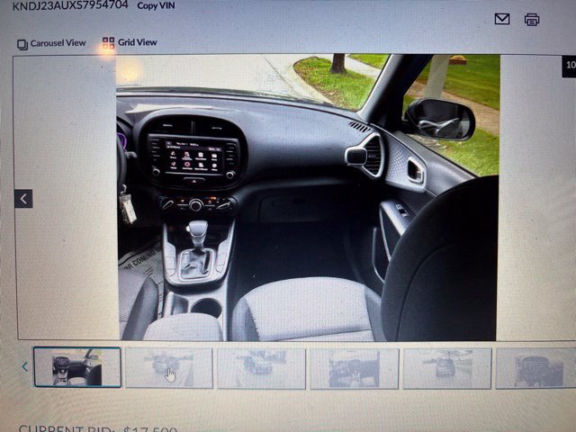 Used 2025 Kia Soul LX w/ LX Technology Package FWD image 12