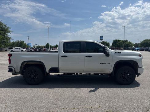Used 2024 Chevrolet Silverado 2500 LT w/ Z71 Sport Edition AWD/4WD image 5