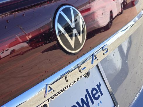 New 2026 Volkswagen Atlas Cross Sport SEL Premium R-Line image 7