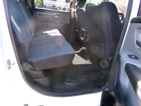 Used 2019 RAM 1500 Big Horn AWD/4WD image 31
